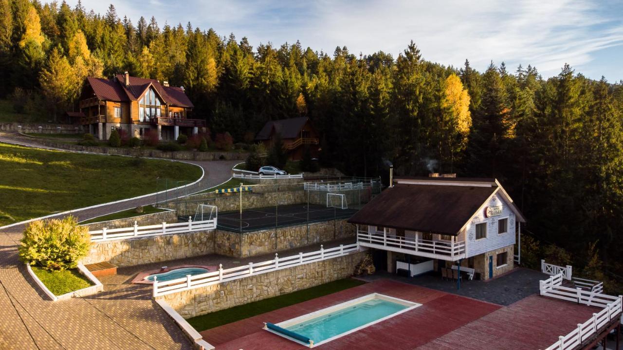 Wellland Hotel Γιαρέμτσε Εξωτερικό φωτογραφία