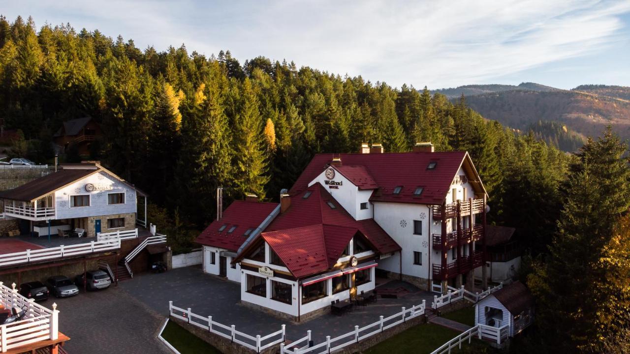 Wellland Hotel Γιαρέμτσε Εξωτερικό φωτογραφία