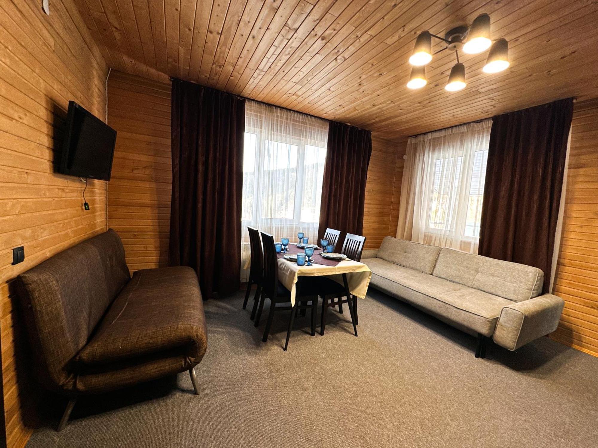 Wellland Hotel Γιαρέμτσε Εξωτερικό φωτογραφία