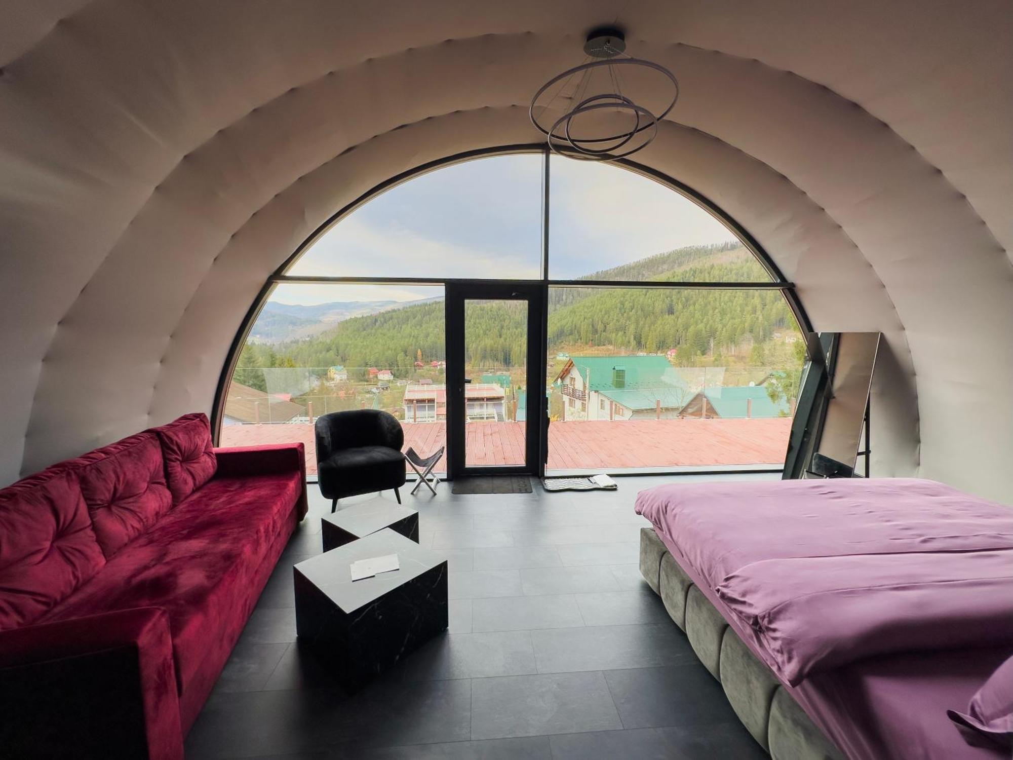 Wellland Hotel Γιαρέμτσε Εξωτερικό φωτογραφία